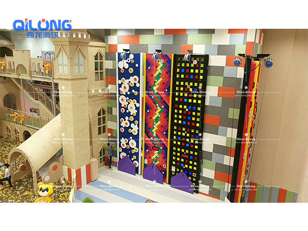  Climbing wall produced by Qilong company