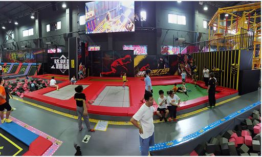 Super trampoline park notice board