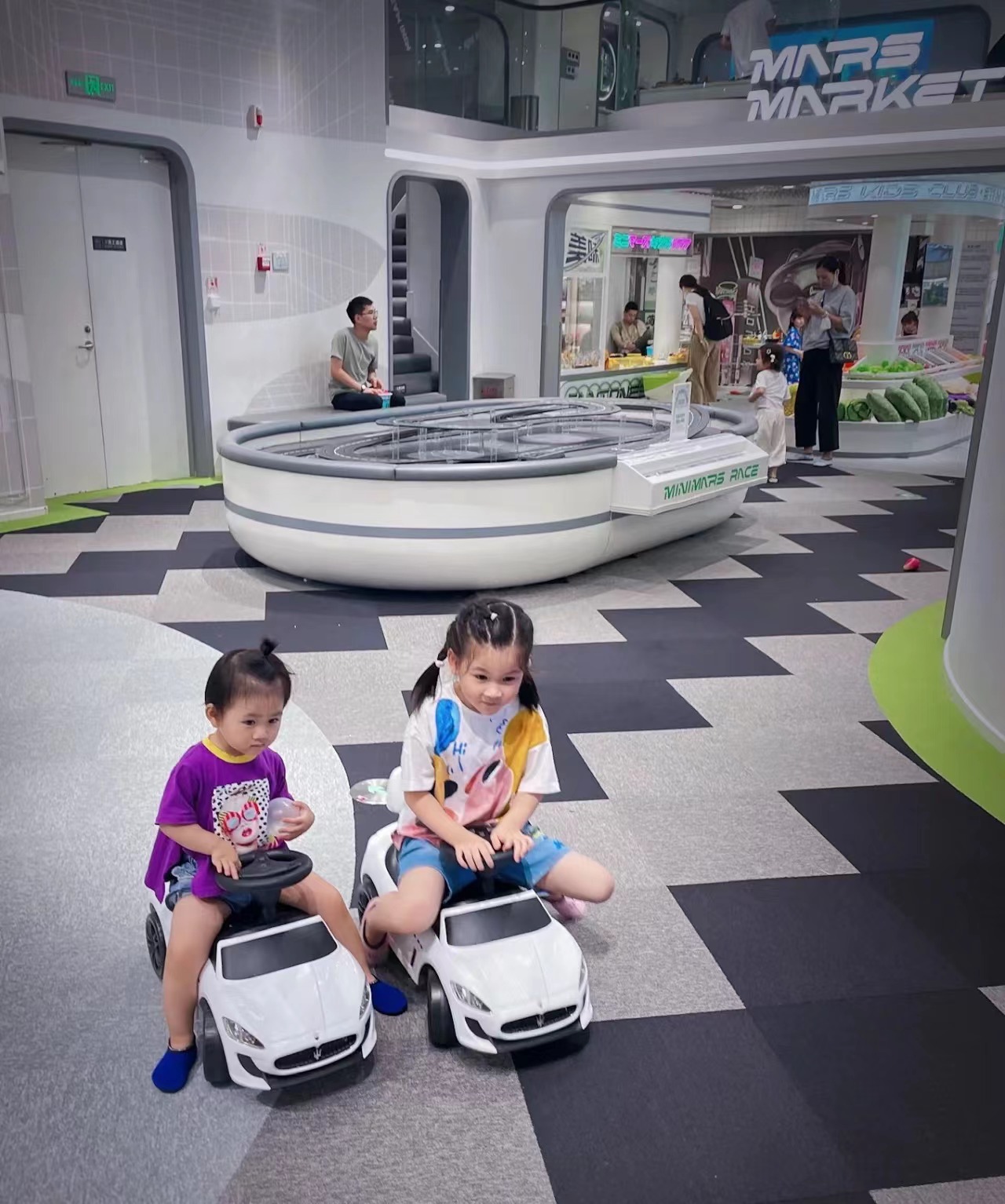 What month is it better to open indoor playground? Easy to repay?