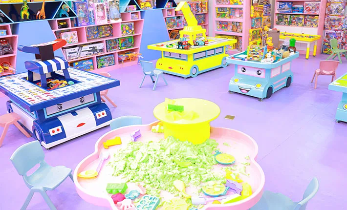 Arts & Crafts Area