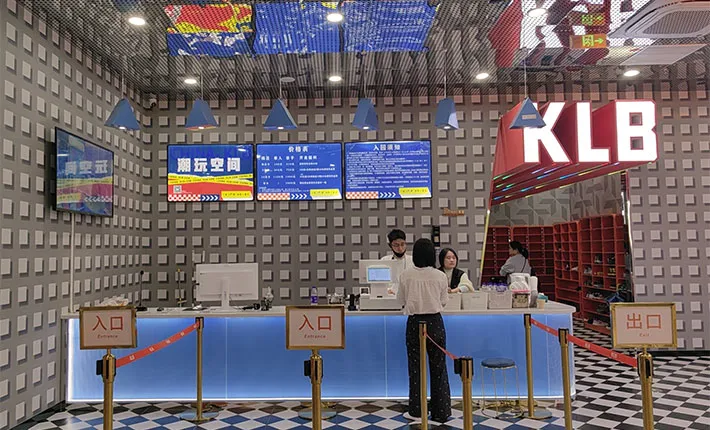 Cashier/Counter Area