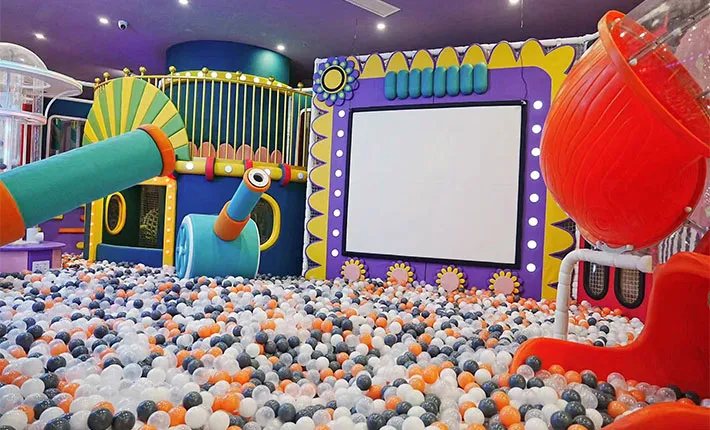 Interactive Ball-Throwing Zone